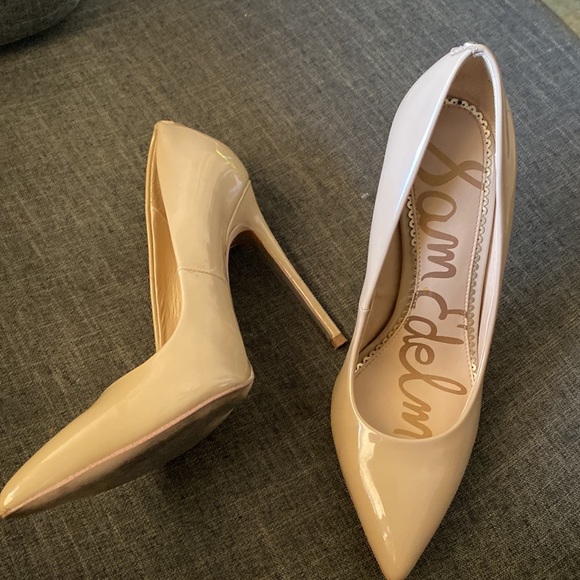 SOLD - Picture 3 of 6